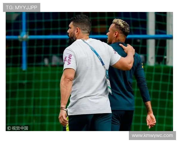 官方:巴西队补招富勒姆中场佩雷拉,顶替受伤的维尼修斯 官方:巴西队补招富勒姆中场佩雷拉,顶替受伤的维尼修斯